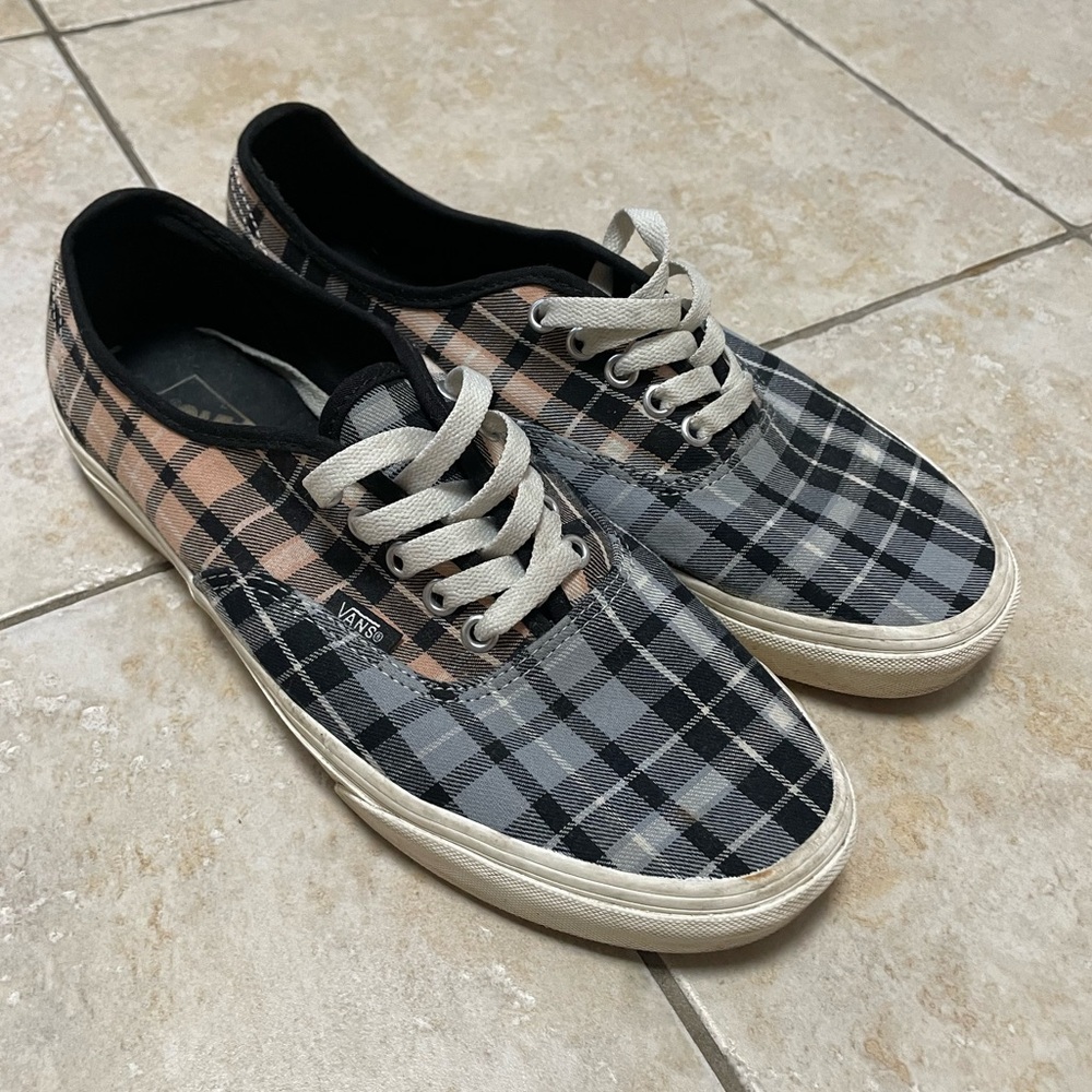 Vans Plaid Pattern Shoes